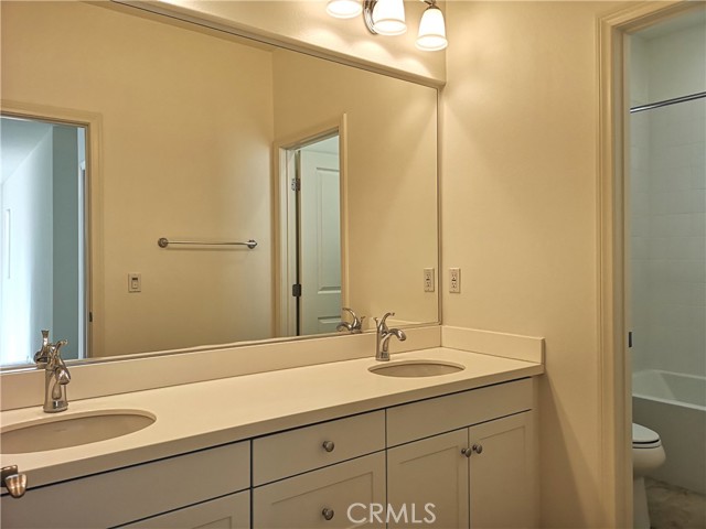 27 Larkfield, Irvine CA: https://media.crmls.org/medias/f61bec0a-0c09-4826-ae6b-e9f751d65168.jpg