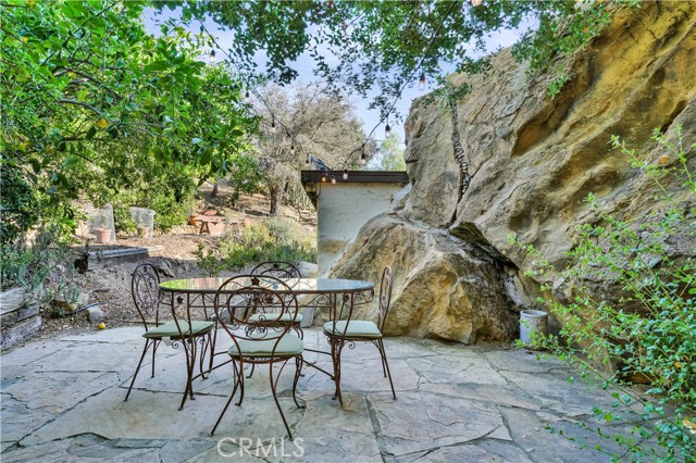 Detail Gallery Image 27 of 33 For 110 Box Canyon, Canoga Park,  CA 91304 - 3 Beds | 2/1 Baths