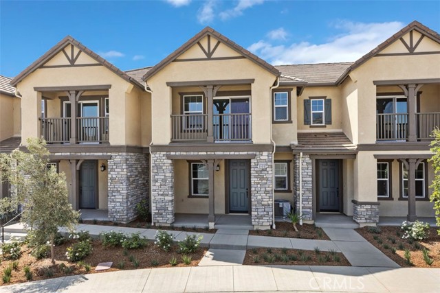 Front Image Thumbnail for CRIV25158971