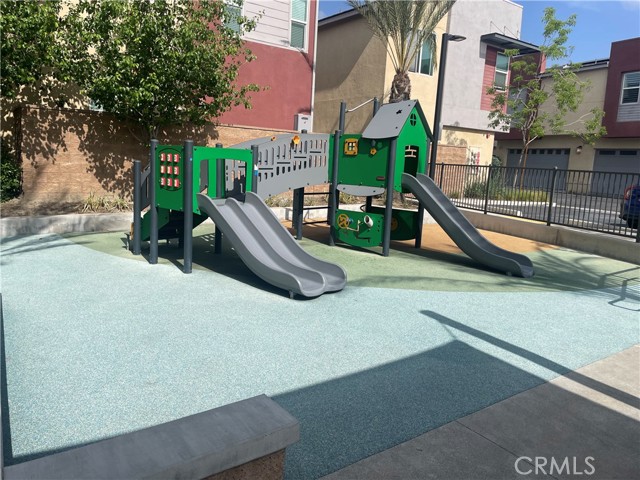 7816 Paxton Place, Rancho Cucamonga CA: https://media.crmls.org/medias/f61c894c-75cb-4e5d-b1f5-0c5923a64cbe.jpg