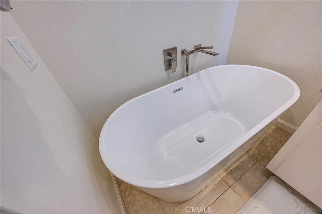 MLS #CV25252967 image #33