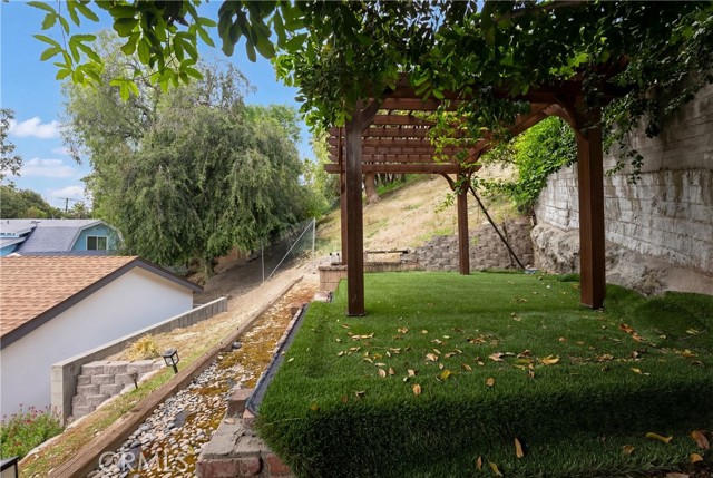 Detail Gallery Image 38 of 44 For 22632 Cass, Woodland Hills,  CA 91364 - 3 Beds | 2 Baths