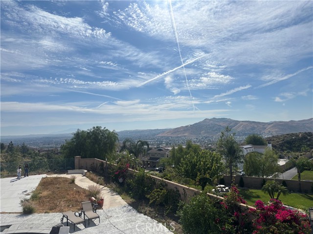 Detail Gallery Image 11 of 13 For 827 Baghdady, Corona,  CA 92879 - 5 Beds | 4/1 Baths