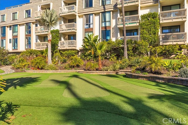 Detail Gallery Image 32 of 49 For 999 N Pacific #F103,  Oceanside,  CA 92054 - 1 Beds | 1 Baths