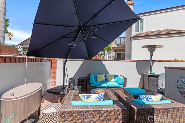 Detail Gallery Image 34 of 47 For 6128 Avalon Ct, Long Beach,  CA 90803 - 4 Beds | 3 Baths