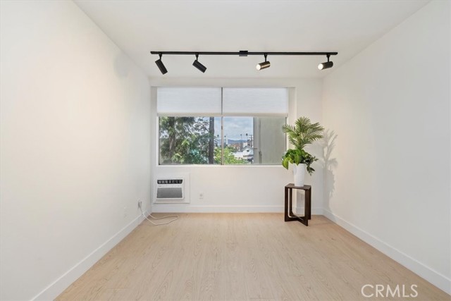 Detail Gallery Image 16 of 34 For 320 S Ardmore #233,  Los Angeles,  CA 90020 - 1 Beds | 1 Baths