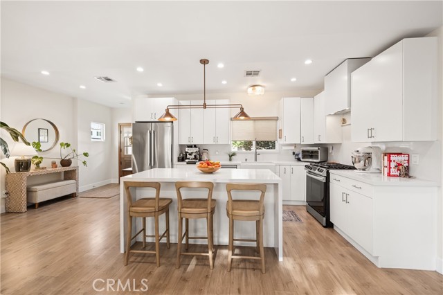 3 Bed Home for Sale in Los Angeles, California