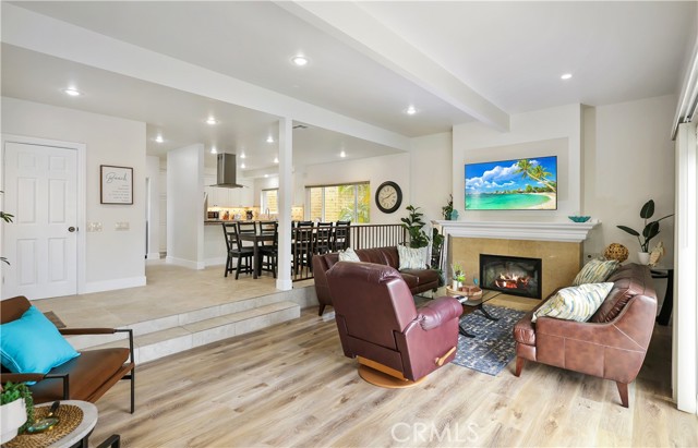 617 Iris Avenue, Corona del Mar CA: https://media.crmls.org/medias/f61f1478-0e85-4fe5-89bc-ac0a8981e8a2.jpg