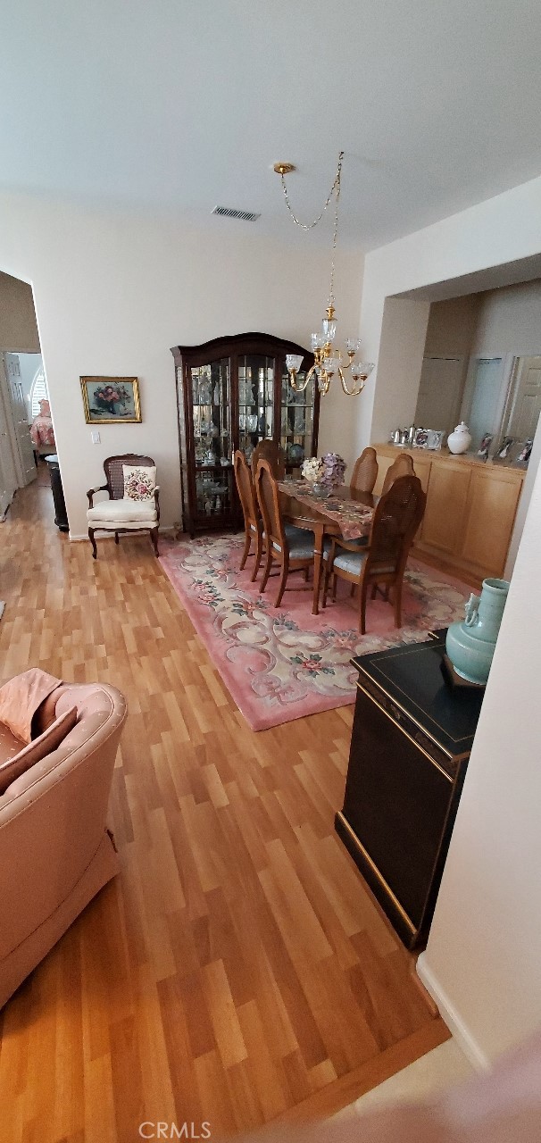 https://media.crmls.org/medias/f61fee26-557d-4f84-b26d-14046d4ba7e4.jpg?preset=X-Large