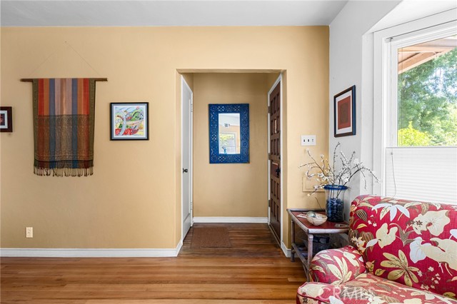 466 E 2nd Avenue, Chico CA: https://media.crmls.org/medias/f6202d38-54e7-4bab-9851-f470acf97b9b.jpg