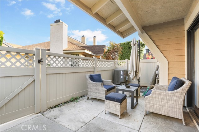 Detail Gallery Image 22 of 27 For 1900 E Covina Bld, Covina,  CA 91724 - 3 Beds | 2/1 Baths