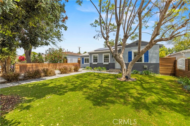 Detail Gallery Image 3 of 43 For 5834 Satsuma Ave, North Hollywood,  CA 91601 - 3 Beds | 2 Baths