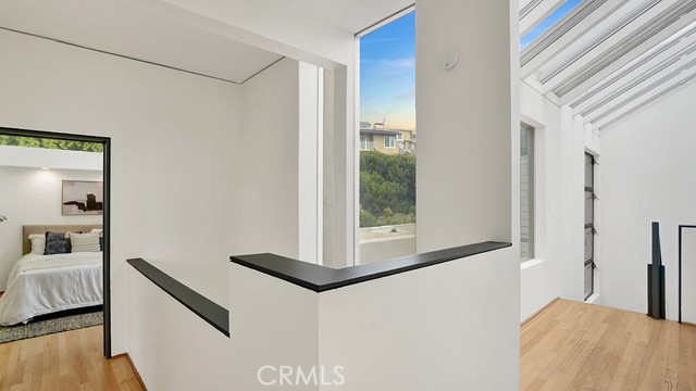 741 Marlin, Laguna Beach CA: https://media.crmls.org/medias/f620d403-570e-4af6-ad9b-efb97f711dfe.jpg