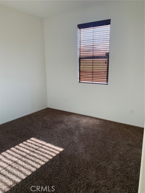 Detail Gallery Image 2 of 10 For 15038 15038 Paseo Verde Place Rw, Victorville,  CA 92394 - 4 Beds | 3 Baths