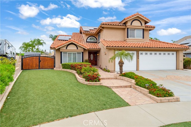 1305 Harvest Circle, Corona CA: https://media.crmls.org/medias/f6231e22-74cf-466d-a426-383755e8d4d1.jpg