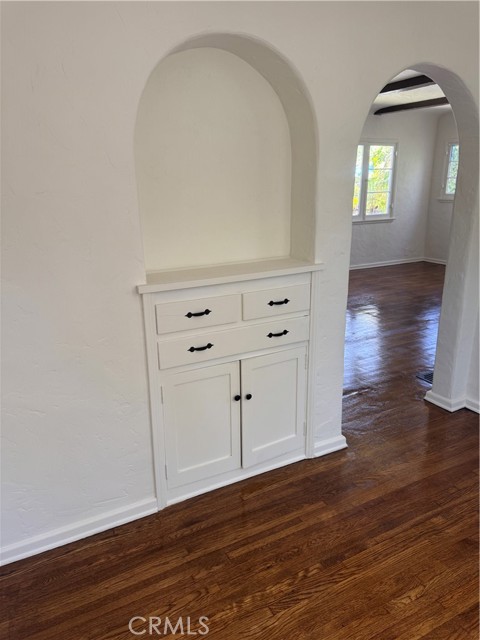 Detail Gallery Image 9 of 42 For 1960 Olive Way, Pasadena,  CA 91104 - 2 Beds | 1 Baths