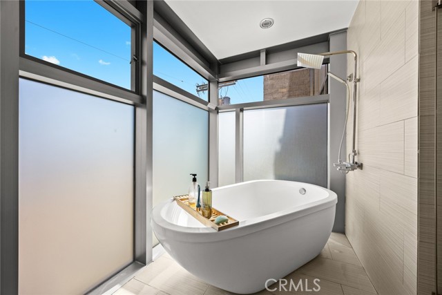 Detail Gallery Image 24 of 31 For 3240 Casitas Ave, Los Angeles,  CA 90039 - 3 Beds | 3/1 Baths