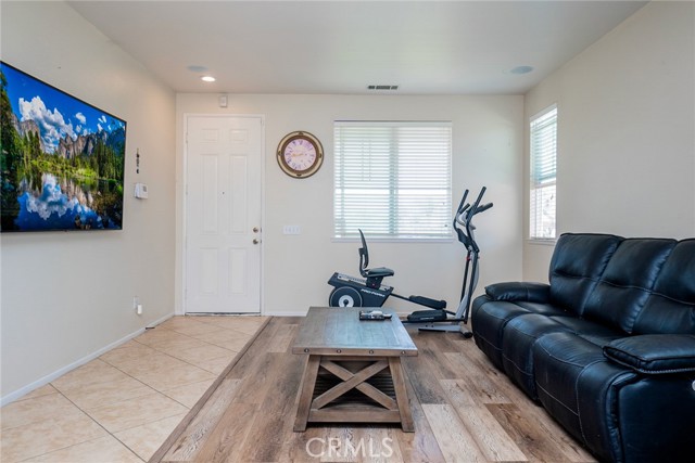 Detail Gallery Image 15 of 39 For 26110 Primrose Way, Moreno Valley,  CA 92555 - 3 Beds | 2 Baths