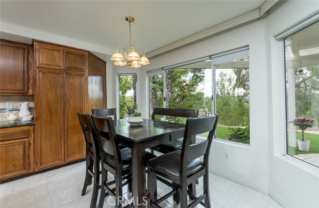 21714 Agajanian Lane, Saugus CA: https://media.crmls.org/medias/f624b710-4f30-4a92-b830-0a12aa4719a5.jpg
