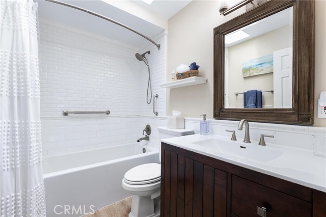 Detail Gallery Image 49 of 52 For 337 10th, Manhattan Beach,  CA 90266 - 5 Beds | 3/1 Baths