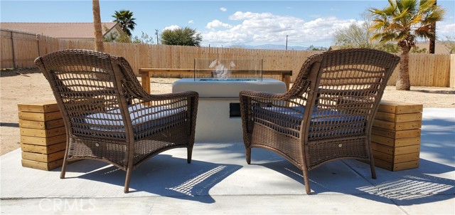 Detail Gallery Image 3 of 20 For 6600 Indian Cove Rd, Twentynine Palms,  CA 92277 - 2 Beds | 1 Baths