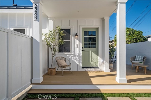 Detail Gallery Image 3 of 37 For 228 B Arena St #B,  El Segundo,  CA 90245 - 2 Beds | 2 Baths