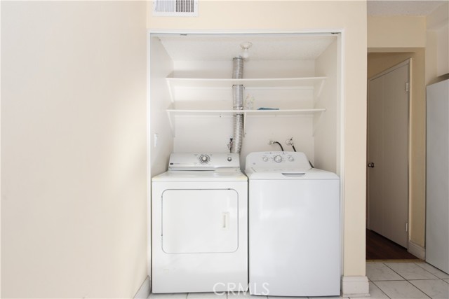 Detail Gallery Image 9 of 33 For 3951 W Mcfadden Ave, Santa Ana,  CA 92704 - 2 Beds | 1/1 Baths