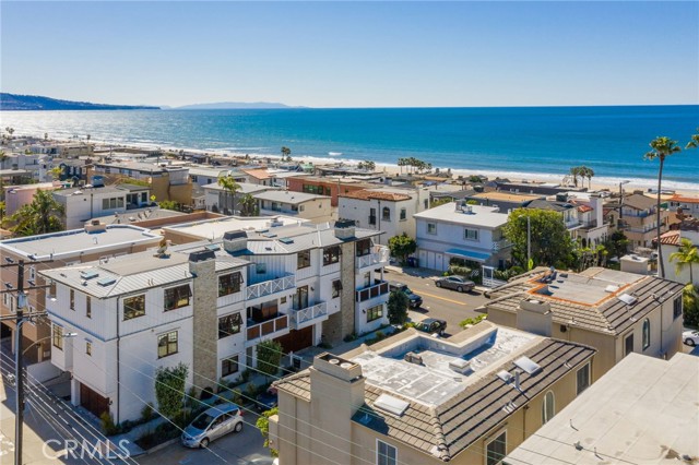 300 7th Street, Manhattan Beach, California 90266, 4 Bedrooms Bedrooms, ,3 BathroomsBathrooms,Residential,Sold,7th,SB24030992