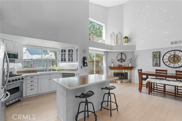 1337 Lloyd Place, Lompoc CA: https://media.crmls.org/medias/f627abb0-ae2d-4558-a859-ade0dada7df6.jpg