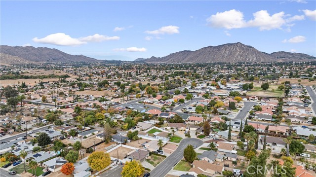 Detail Gallery Image 39 of 39 For 24304 Virginia Ln, Moreno Valley,  CA 92557 - 3 Beds | 2 Baths