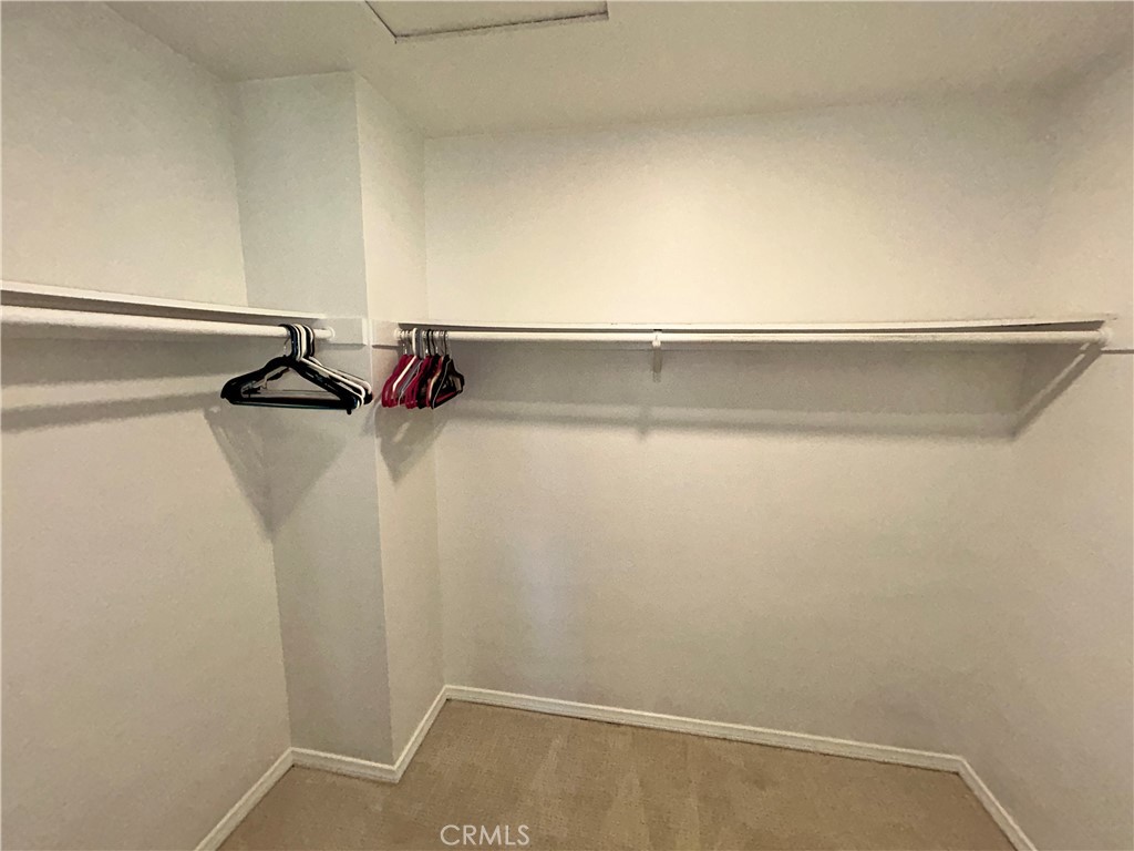 https://media.crmls.org/medias/f629fd99-eb5e-4e67-b477-abc17bad4016.jpg?preset=X-Large