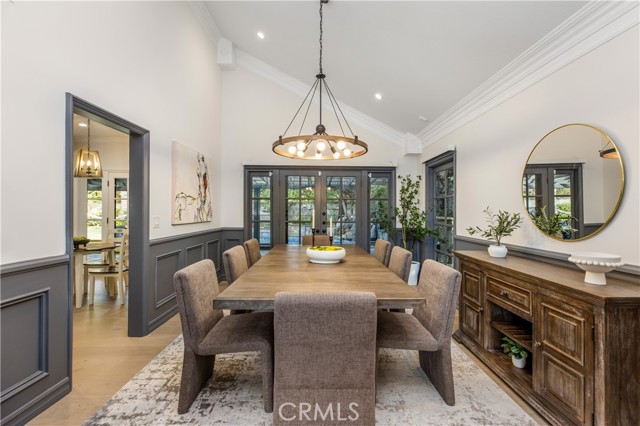 6032 County Oak Road, Woodland Hills CA: https://media.crmls.org/medias/f62a65e6-4256-4427-98ea-9985581b778e.jpg