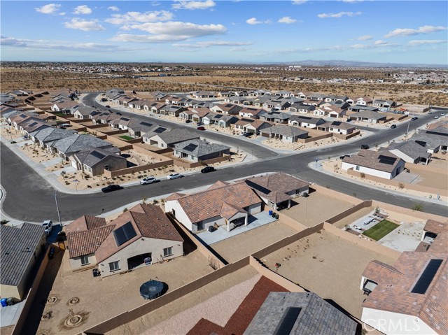 Detail Gallery Image 7 of 23 For 11167 Lancer Ln, Victorville,  CA 92392 - 4 Beds | 2 Baths