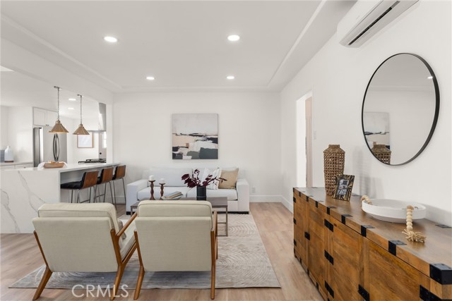 Detail Gallery Image 13 of 43 For 1722 W 107th St, Los Angeles,  CA 90047 - 3 Beds | 3 Baths