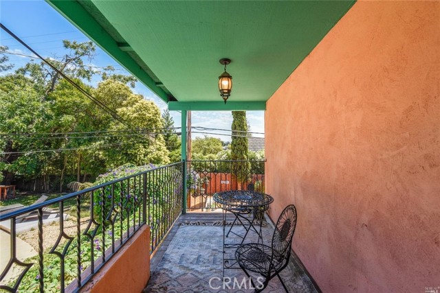 Detail Gallery Image 19 of 36 For 9 El Camino Real, Vallejo,  CA 94590 - 3 Beds | 3 Baths