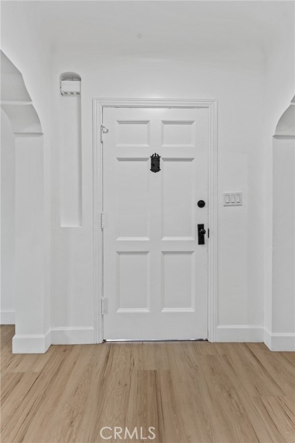2747 NG ST, San Bernardino CA: https://media.crmls.org/medias/f62b1ae5-c8d9-4b3c-8075-3215be002645.jpg