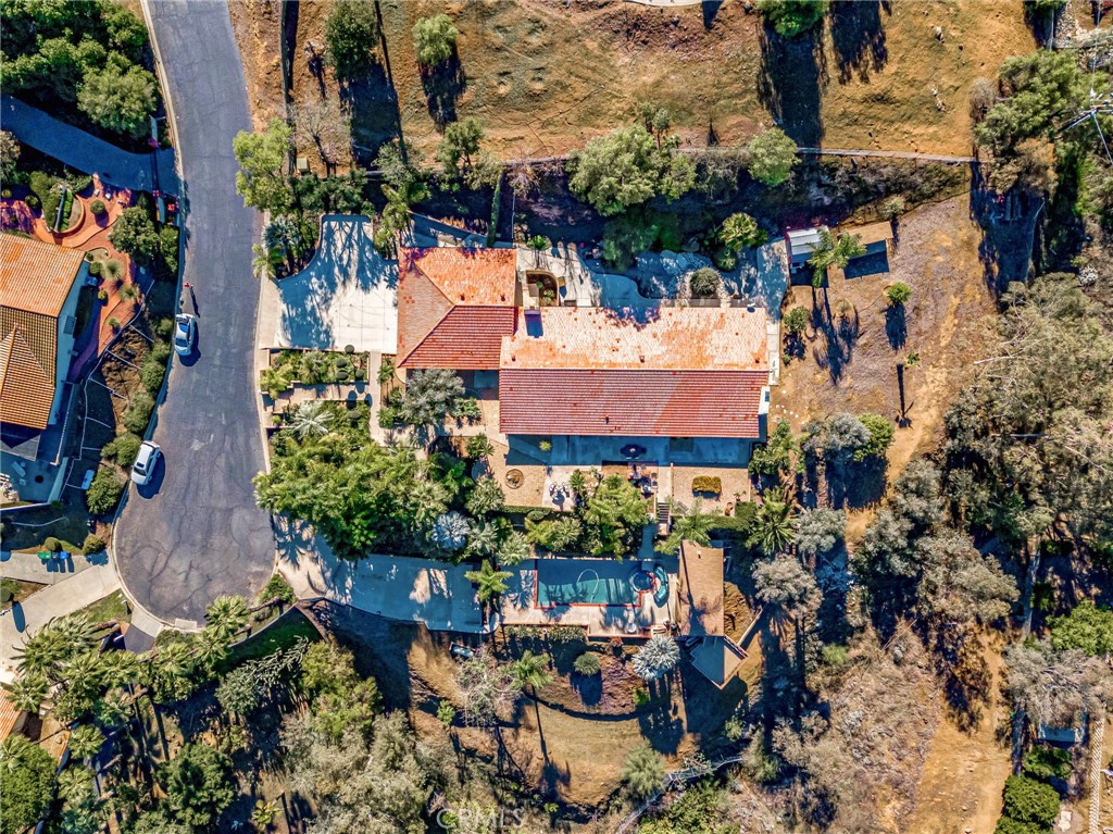 MLS #OC25274602 image #30