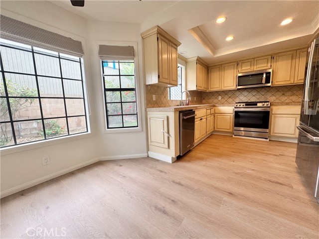2714 Carnegie Lane, Redondo Beach CA: https://media.crmls.org/medias/f62ce8dd-94fa-4610-904c-9411537fd927.jpg