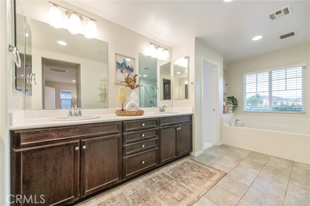 Detail Gallery Image 28 of 47 For 7114 Beckett Field, Corona,  CA 92880 - 3 Beds | 3 Baths