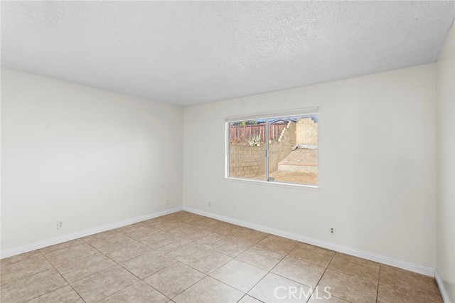 Detail Gallery Image 15 of 32 For 8816 Holly, Rancho Cucamonga,  CA 91701 - 4 Beds | 2 Baths