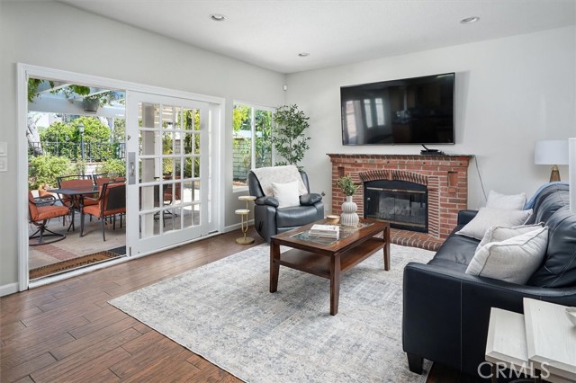 Detail Gallery Image 15 of 42 For 28735 Citrus Pl, Saugus,  CA 91390 - 4 Beds | 3 Baths