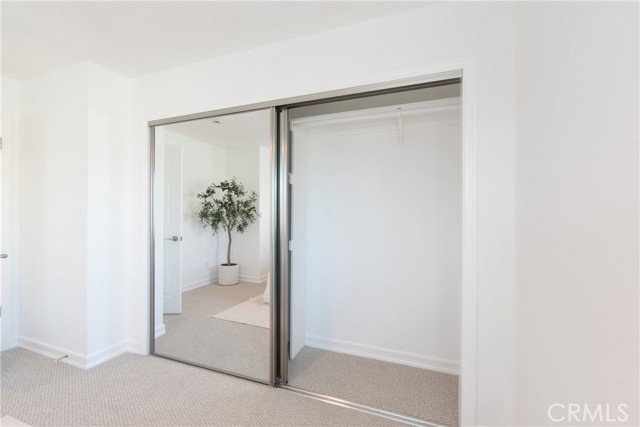 Detail Gallery Image 26 of 75 For 2205 Clark Ln a,  Redondo Beach,  CA 90278 - 3 Beds | 2/1 Baths