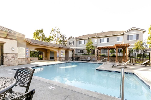 Detail Gallery Image 4 of 39 For 2727 Night Jasmine Dr, Simi Valley,  CA 93065 - 3 Beds | 2/1 Baths