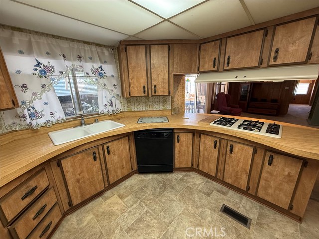 Detail Gallery Image 10 of 46 For 3850 Atlantic #260,  Highland,  CA 92346 - 2 Beds | 2 Baths