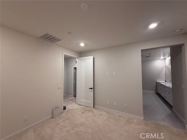 Detail Gallery Image 16 of 17 For 602 Catalonia, Lake Forest,  CA 92630 - 4 Beds | 4 Baths