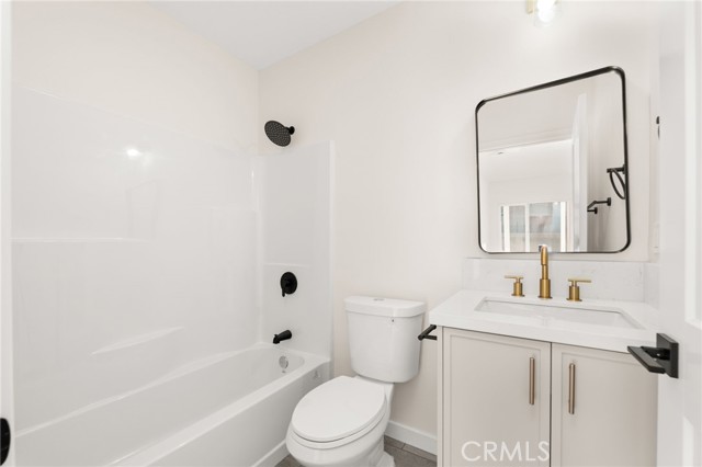 Image 30 of 47 For 2155 Euclid Avenue