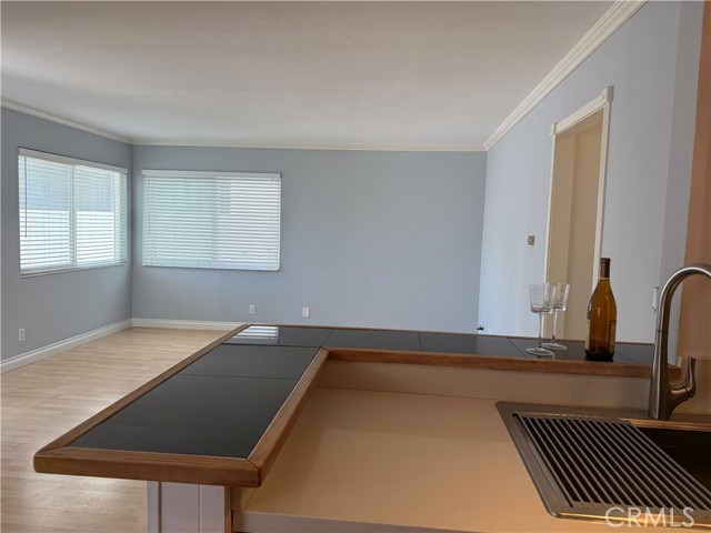 514 .5 Marigold Ave, Corona del Mar CA: https://media.crmls.org/medias/f6331495-8150-4c0f-bd09-f97711c8db8a.jpg