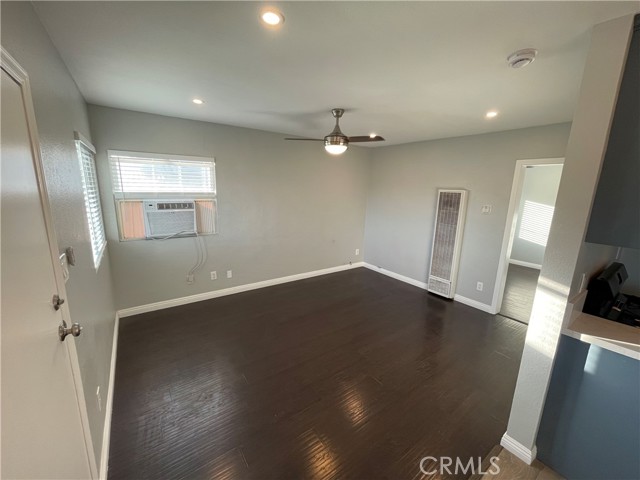 Detail Gallery Image 7 of 17 For 1707 W 81st, Los Angeles,  CA 90047 - 1 Beds | 1 Baths