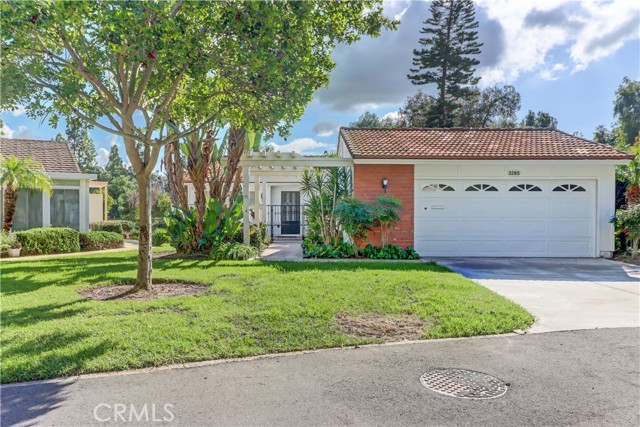 Detail Gallery Image 3 of 53 For 3285 San Amadeo a,  Laguna Woods,  CA 92637 - 3 Beds | 2 Baths