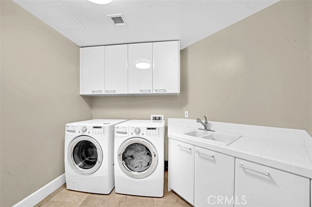 5124 Scholarship, Irvine CA: https://media.crmls.org/medias/f6355f00-40a1-4235-a1d4-a1206899d67e.jpg